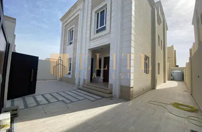 فيلا - 7 غرف نوم - 7 حمامات للبيع في شارع  بو هامو - أبو هامور - الدوحة