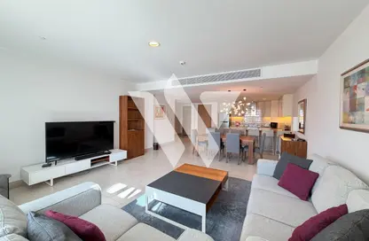 Apartment - 3 Bedrooms - 5 Bathrooms for rent in Viva East - Viva Bahriyah - The Pearl Island - Doha