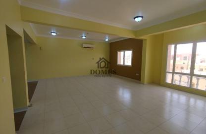 Apartment - 3 Bedrooms - 3 Bathrooms for rent in Thabit Bin Zaid Street - Al Mansoura - Doha