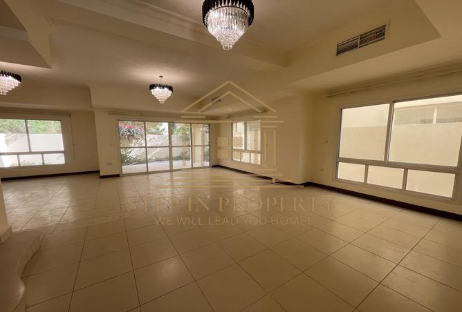 54588003 - Property Image 3