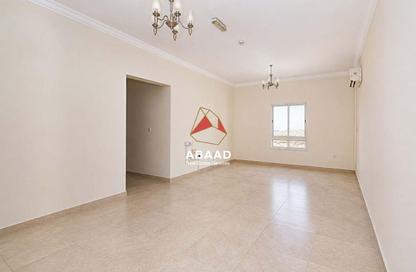 Apartment - 2 Bedrooms - 2 Bathrooms for rent in Fereej Bin Mahmoud North - Fereej Bin Mahmoud - Doha