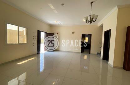Villa - 4 Bedrooms - 5 Bathrooms for rent in Bu Hamour Street - Abu Hamour - Doha