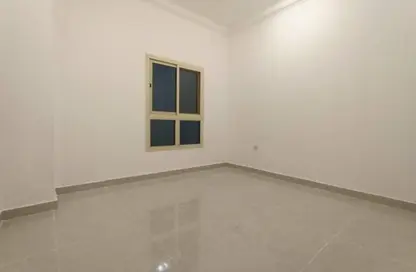 Apartment - 2 Bedrooms - 2 Bathrooms for rent in Bin Omran 35 - Fereej Bin Omran - Doha