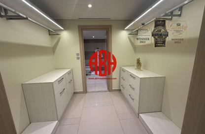 Apartment - 2 Bedrooms - 3 Bathrooms for rent in Abraj Bay - Abraj Quartiers - The Pearl Island - Doha
