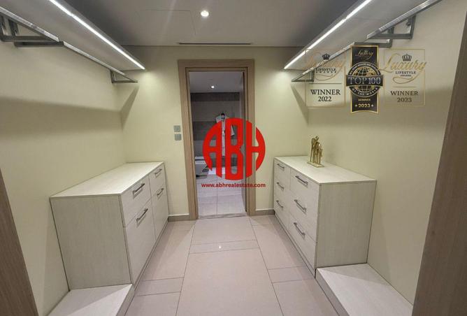 55442256 - Property Image 2