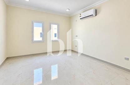 Villa - 7 - 7+ for rent in Hazm Al Markhiya - Doha