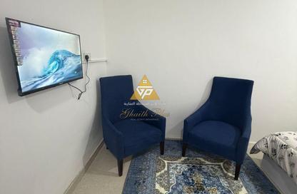 Villa - Studio - 1 Bathroom for rent in Souk Al gharaffa - Al Gharrafa - Doha Villa - Studio - 1 Bathroom for rent in Souk Al gharaffa - Al Gharrafa - Doha
