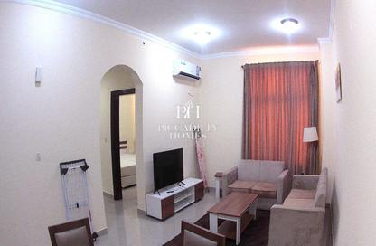 Apartment - 2 Bedrooms - 2 Bathrooms for rent in Musheireb Apartments - Musheireb - Doha