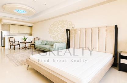 Apartment - Studio - 1 Bathroom for rent in Porto Arabia - The Pearl Island - Doha