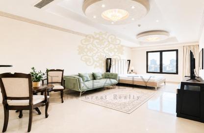 Apartment - Studio - 1 Bathroom for rent in Porto Arabia - The Pearl Island - Doha