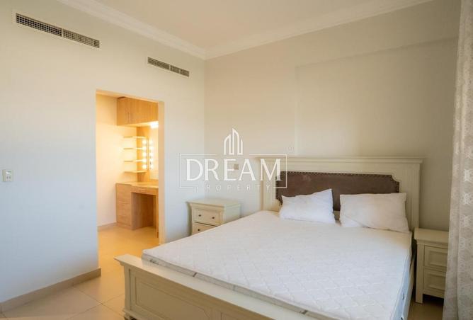 979009 - Property Image 2