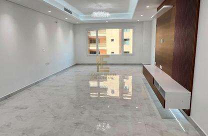 Apartment - 2 Bedrooms - 3 Bathrooms for rent in East Porto Drive - Porto Arabia - The Pearl Island - Doha