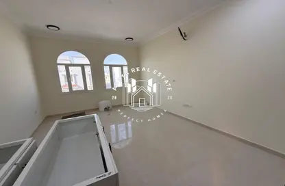 Apartment - Studio - 1 Bathroom for rent in Al Wakrah - Al Wakra