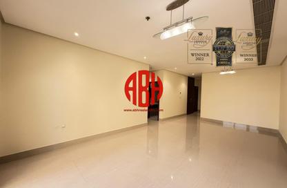 Apartment - 2 Bedrooms - 2 Bathrooms for rent in Marina Residences 195 - Marina District - Lusail