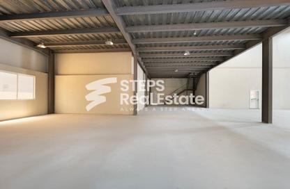 Warehouse - Studio - 6 for rent in East Industrial Street - Birkat Al Awamer - Al Wakra