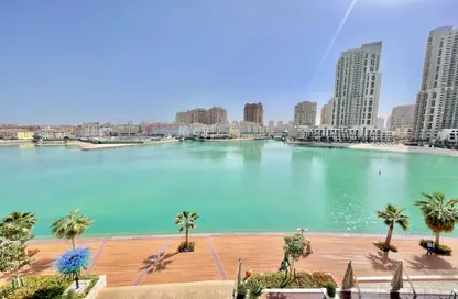 شقة - غرفة نوم - 2 حمامات للايجار في كريستال ريزيدنس - جزيرة جيوان - جزيرة اللؤلؤة - الدوحة