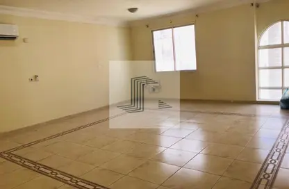 شقة - 3 غرف نوم - 3 حمامات للايجار في فريج بن محمود الشمالي - فريج بن محمود - الدوحة