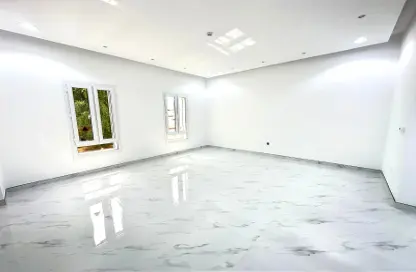 Apartment - 2 Bedrooms - 2 Bathrooms for rent in Fereej Kulaib - Doha