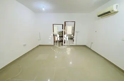 Apartment - Studio - 1 Bathroom for rent in Bu Hamour Street - Abu Hamour - Doha