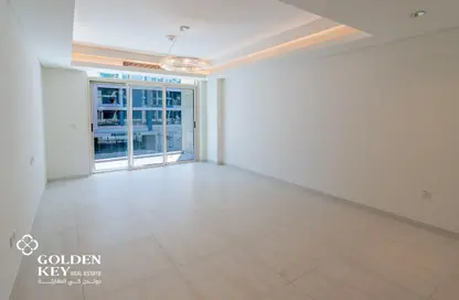 شقة - 2 غرف نوم - 4 حمامات للايجار في كريستال ريزيدنس - جزيرة جيوان - جزيرة اللؤلؤة - الدوحة شقة - 2 غرف نوم - 4 حمامات للايجار في كريستال ريزيدنس - جزيرة جيوان - جزيرة اللؤلؤة - الدوحة