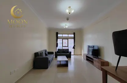 Apartment - 2 Bedrooms - 3 Bathrooms for rent in Umm Ghwailina Comm - Umm Ghuwalina - Umm Ghuwailina - Doha