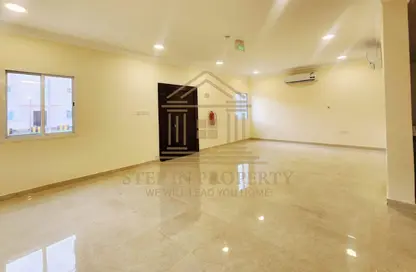 Apartment - 6 Bedrooms - 6 Bathrooms for rent in Al Kheesa - Al Kheesa - Umm Salal Mohammed