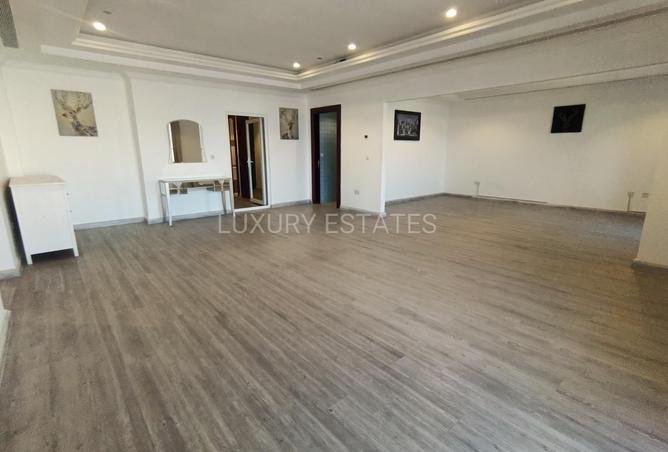60834368 - Property Main Image