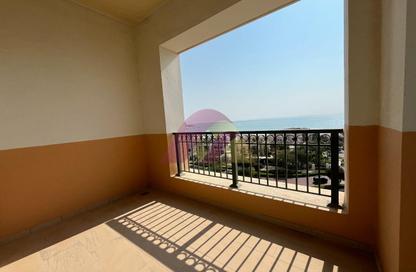 Apartment - 2 Bedrooms - 3 Bathrooms for rent in Viva West - Viva Bahriyah - The Pearl Island - Doha