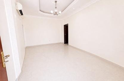Apartment - 1 - 1 for rent in Wholesale Market Street - Abu Hamour - Doha
