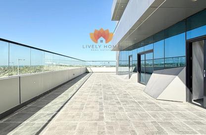 Apartment - 2 Bedrooms - 3 Bathrooms for rent in Marina Tower 02 - Marina District - Lusail