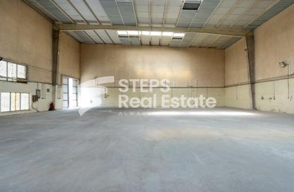 Warehouse - Studio - 1 for rent in Industrial Area 4 - Industrial Area - Industrial Area - Doha