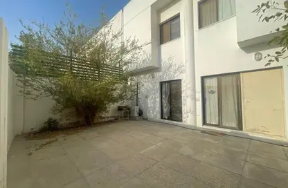 Villa - 3 Bedrooms - 3 Bathrooms for rent in Urwa Bin Masoud Street - Al Messila - Doha