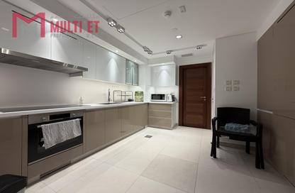 Apartment - 2 Bedrooms - 4 Bathrooms for rent in Crystal Residence - Gewan Island - The Pearl Island - Doha