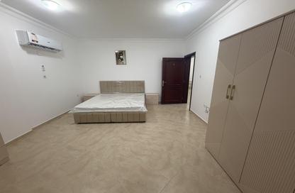 Apartment - 2 Bedrooms - 2 Bathrooms for rent in Al Muntazah Street - Al Muntazah - Doha