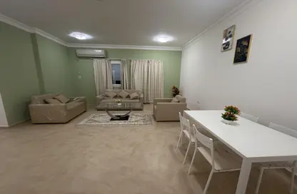 Apartment - 2 Bedrooms - 2 Bathrooms for rent in Al Muntazah Street - Al Muntazah - Doha