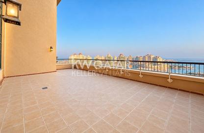 Apartment - 3 - 4 for sale in East Porto Drive - Porto Arabia - The Pearl Island - Doha