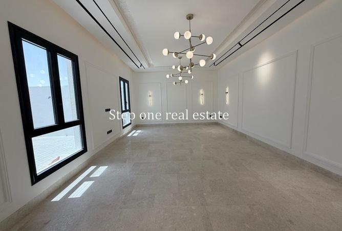 60112575 - Property Image 2