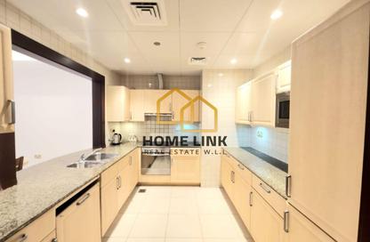 Apartment - 1 Bedroom - 2 Bathrooms for rent in East Porto Drive - Porto Arabia - The Pearl Island - Doha