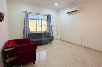 Apartment - Studio - 1 Bathroom for rent in Maamoura Villas - Al Maamoura - Doha