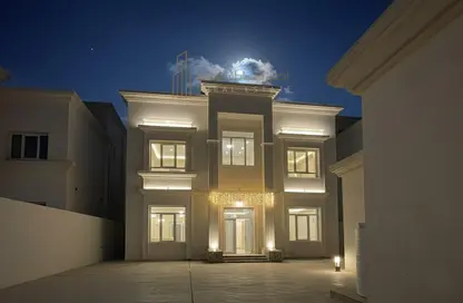 Villa - 7+ Bedrooms - 7+ Bathrooms for sale in Izghawa - Izghawa - Doha