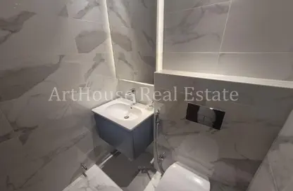 Apartment - 1 Bedroom - 2 Bathrooms for rent in Gewan Island - The Pearl Island - Doha