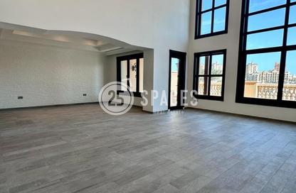 Townhouse - 4 Bedrooms - 5 Bathrooms for rent in Porto Arabia Townhouses - Porto Arabia - The Pearl Island - Doha