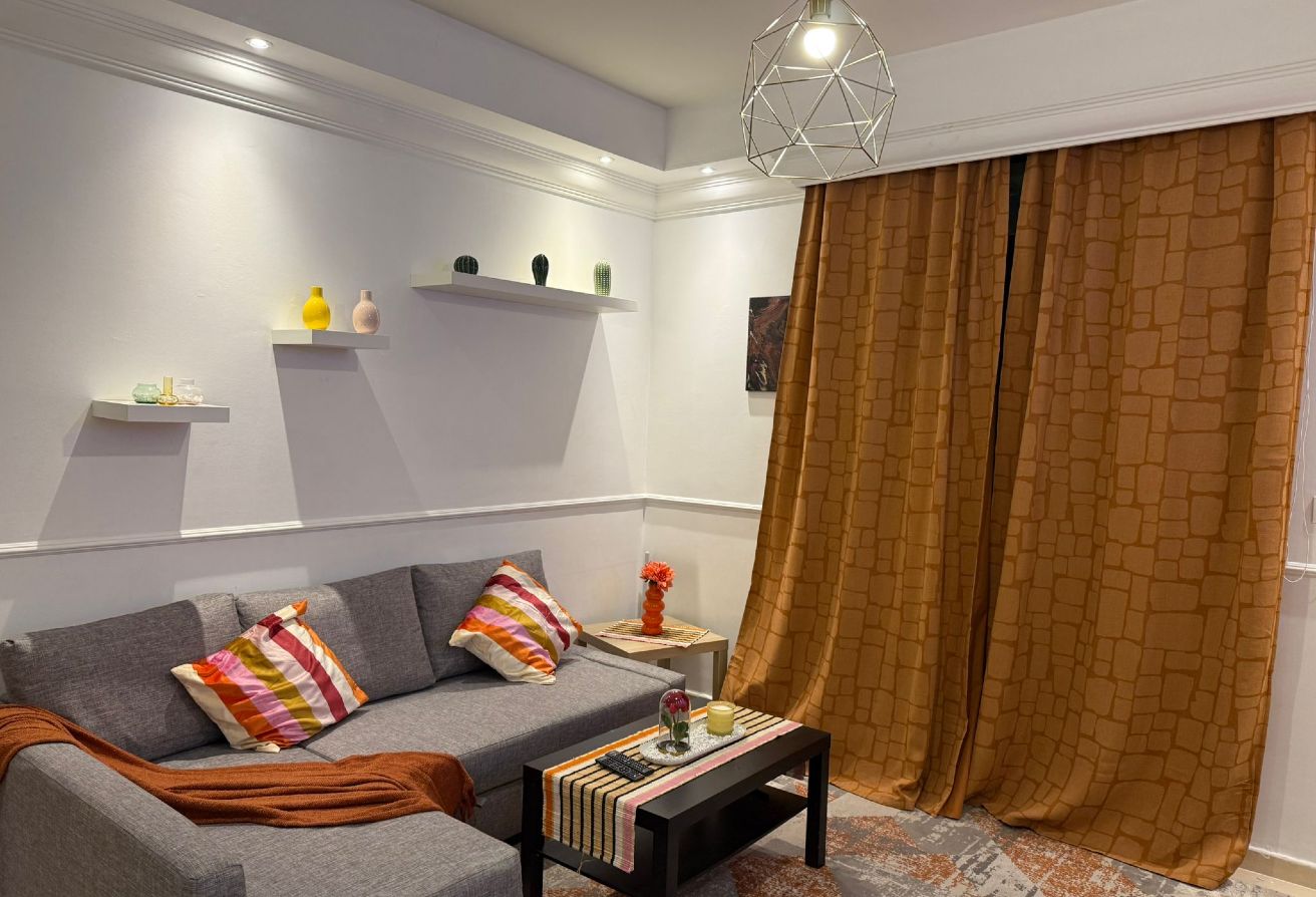 AMAZING 1 BHK FF INCLUDING BILLS NEXT TO TRAM thumbnail 4