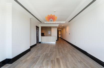 Apartment - 1 Bedroom - 2 Bathrooms for rent in Viva West - Viva Bahriyah - The Pearl Island - Doha