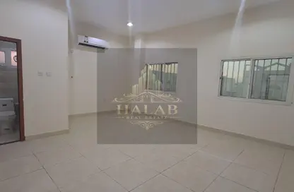 Apartment - 2 Bedrooms - 2 Bathrooms for rent in Madinat Khalifa Building 58 - Madinat Khalifa South - Madinat Khalifa - Doha Apartment - 2 Bedrooms - 2 Bathrooms for rent in Madinat Khalifa Building 58 - Madinat Khalifa South - Madinat Khalifa - Doha