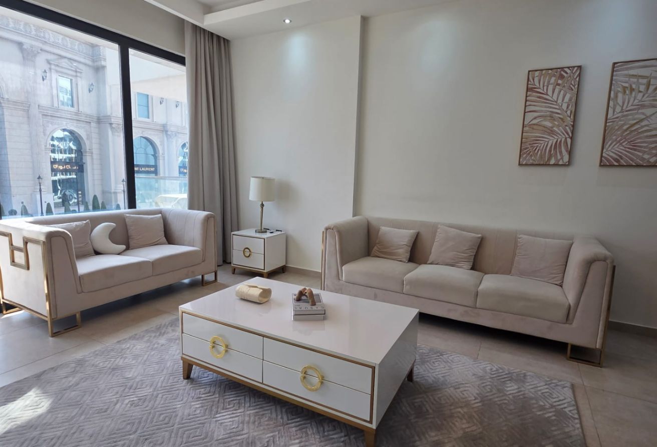 1bhk fully furnished with sea view only 7000 exclu thumbnail 9