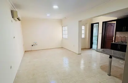 Apartment - 1 Bedroom - 1 Bathroom for rent in Doha Al Jadeed - Doha