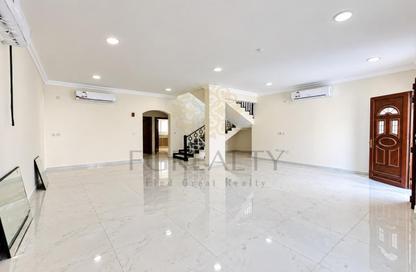 مجمع سكني - 7 - 7+ للايجار في Hazm Al Markhiya - الدوحة