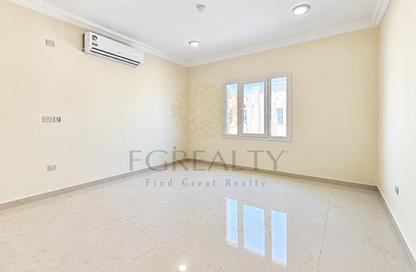 مجمع سكني - 7 - 7+ للايجار في Hazm Al Markhiya - الدوحة