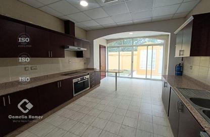 مجمع سكني - 4 غرف نوم - 5 حمامات للايجار في ابو سدرة - الريان - الدوحة